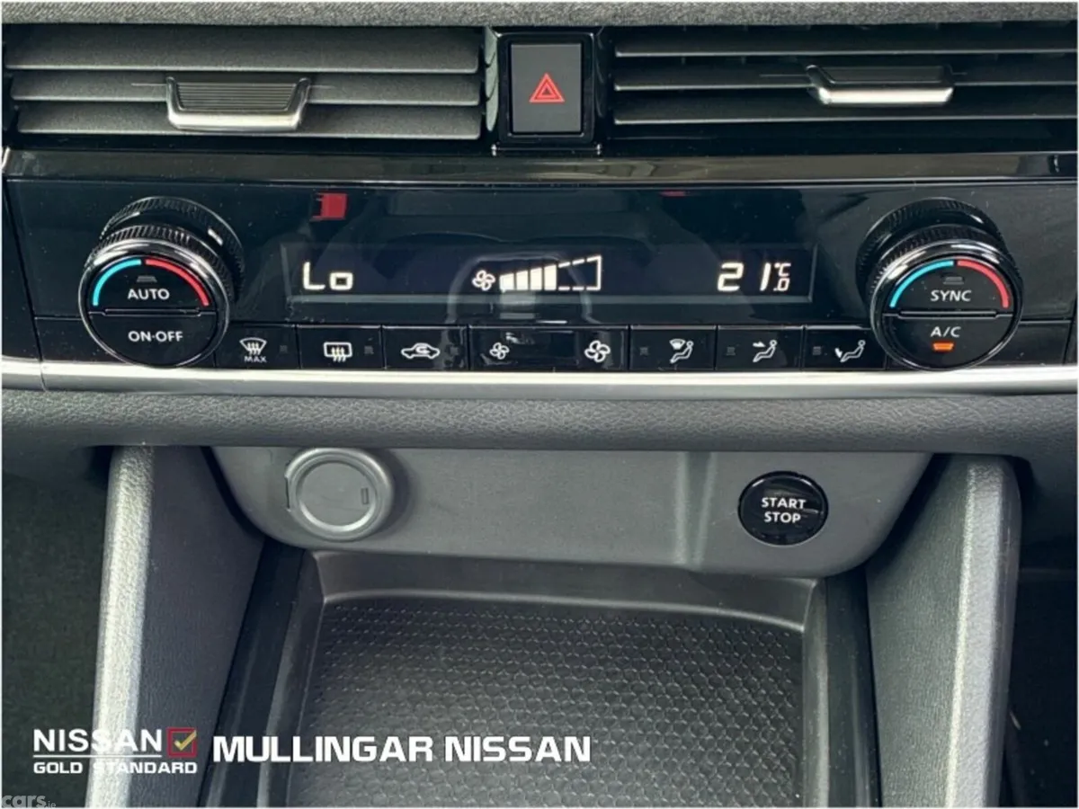 Nissan Qashqai SUV, Petrol Hybrid, 2025, Blue