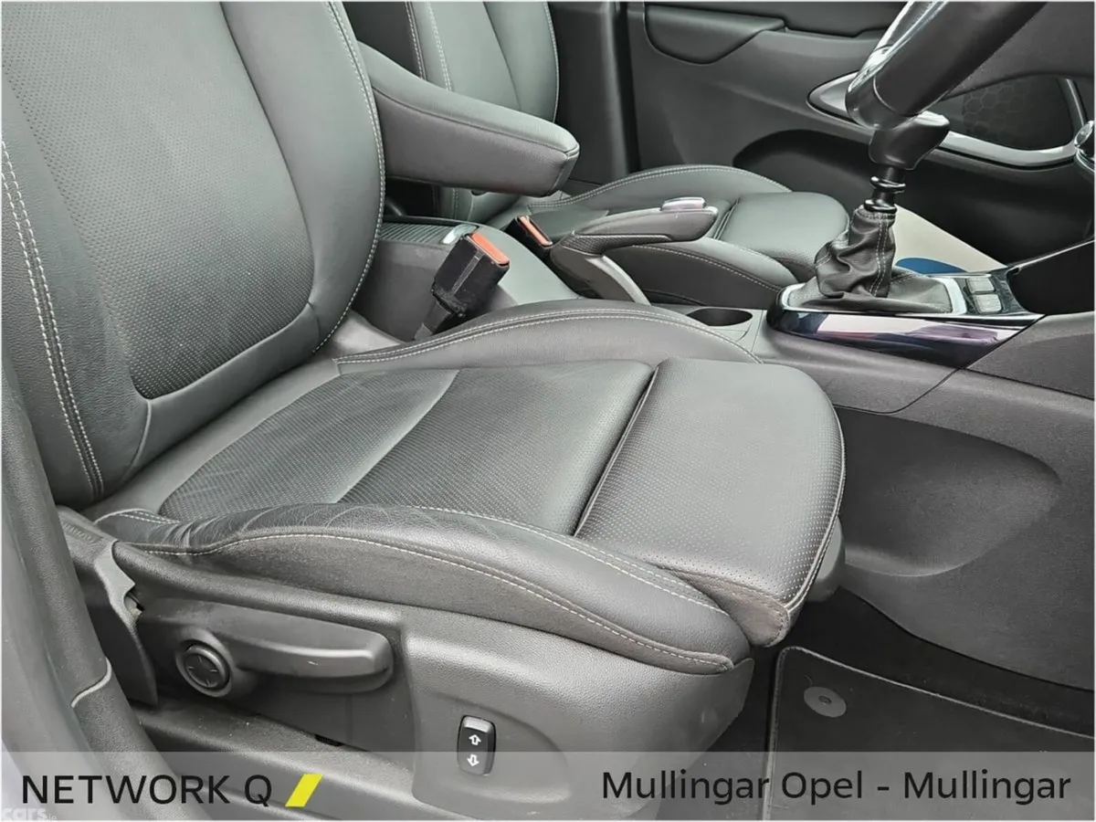 Opel Crossland SUV, Diesel, 2022, Grey