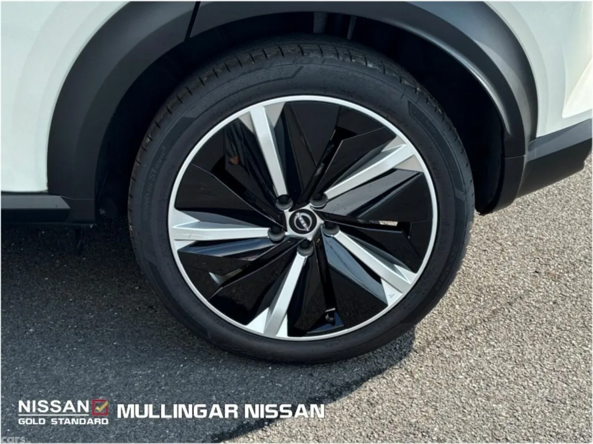 Nissan Juke SUV, Petrol Hybrid, 2025, White