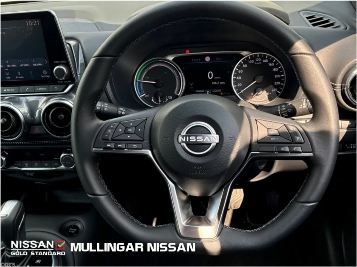 Nissan Juke SUV, Petrol Hybrid, 2025, White