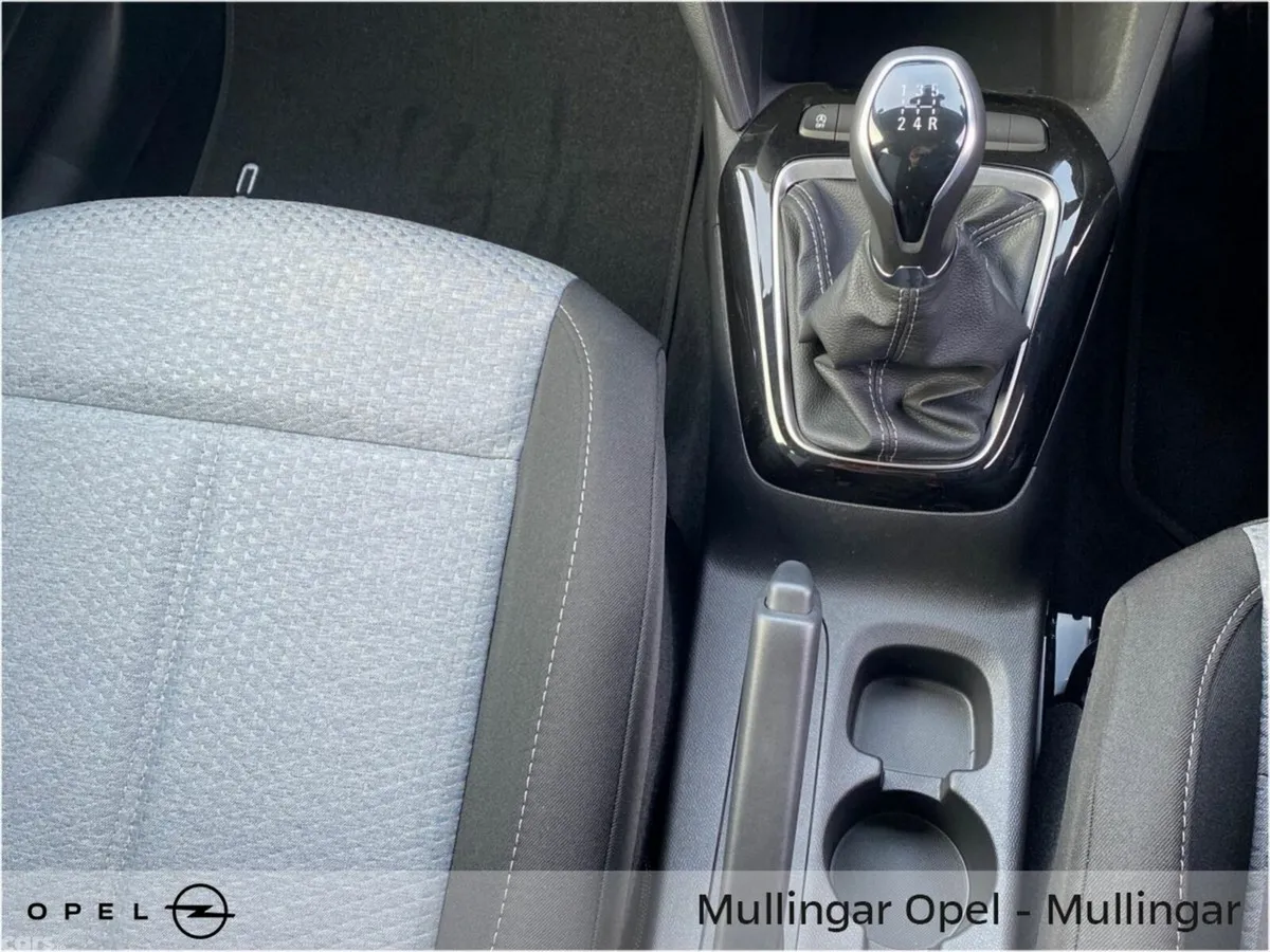 Opel Corsa Hatchback, Petrol, 2025, Silver