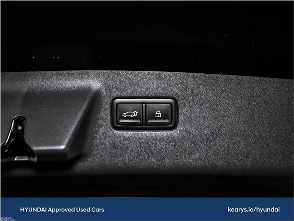 Hyundai Santa Fe SUV, Petrol Plug-in Hybrid, 2026, Black