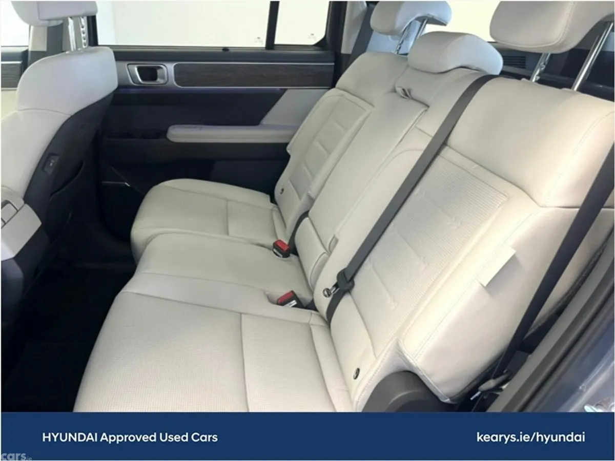 Hyundai Santa Fe SUV, Petrol Plug-in Hybrid, 2027, Blue