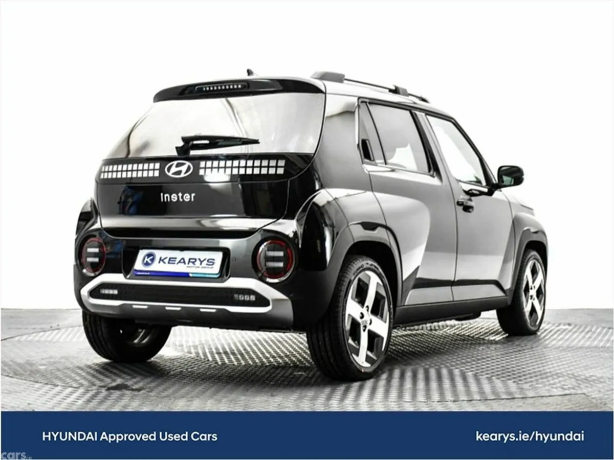 Hyundai INSTER SUV, Electric, 2026, Black