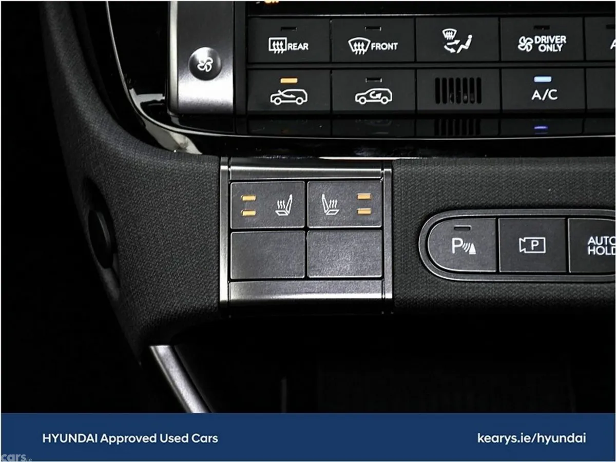Hyundai INSTER SUV, Electric, 2026, Black