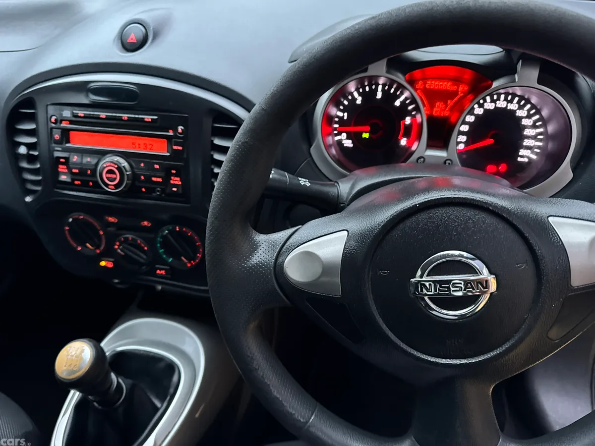 Nissan Juke SUV, Diesel, 2013, Black