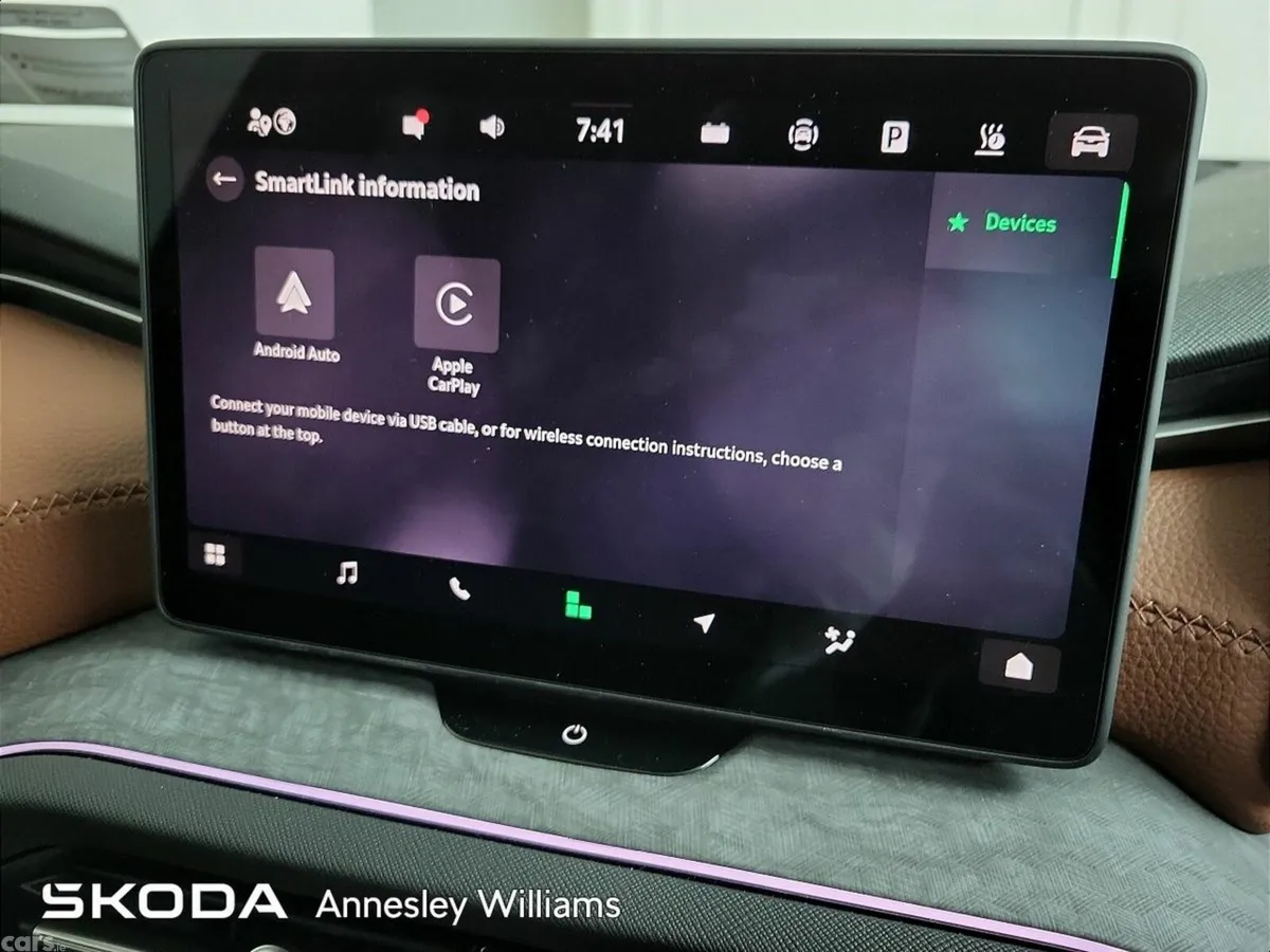 Skoda Kodiaq SUV, Petrol Plug-in Hybrid, 2026, Gold