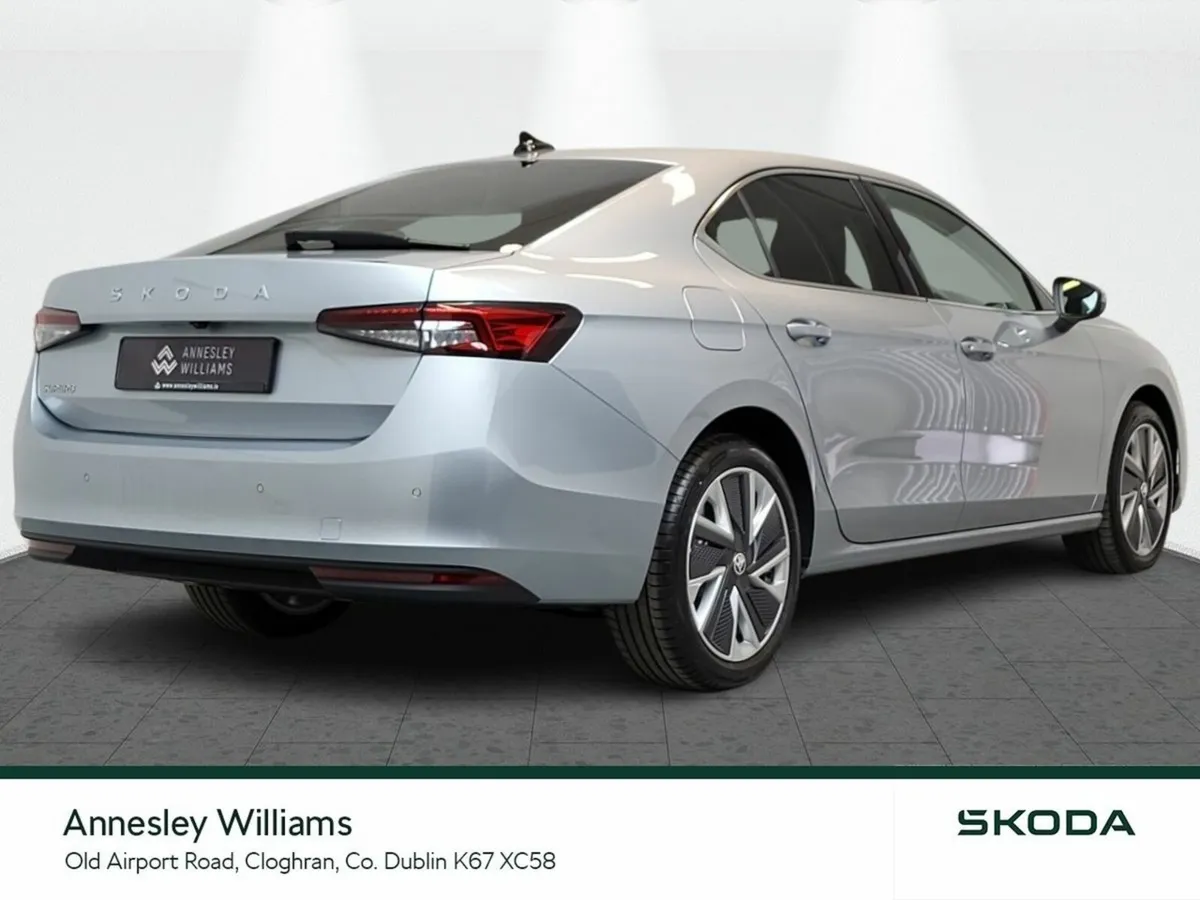 Skoda Superb Saloon, Diesel, 2026, Silver