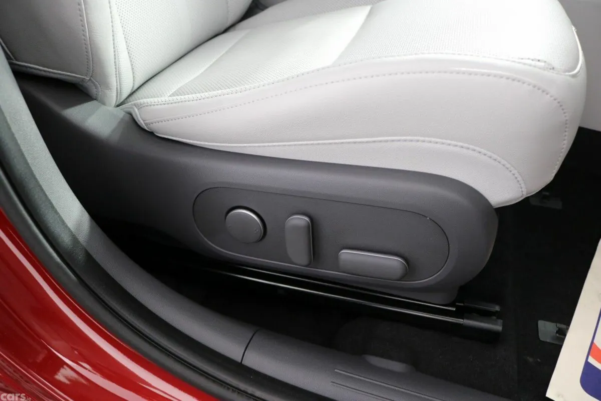 Hyundai KONA SUV, Electric, 2026, Red
