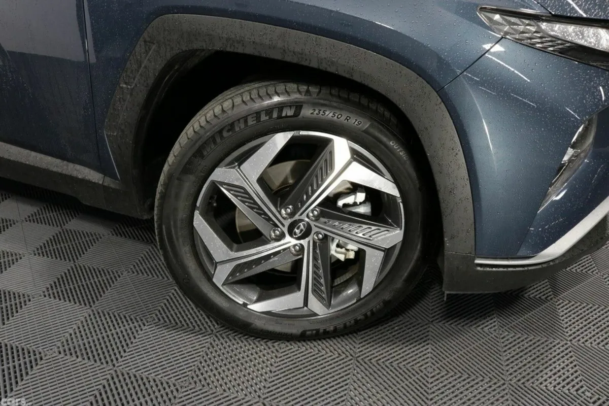Hyundai Tucson SUV, Petrol Plug-in Hybrid, 2025, Blue
