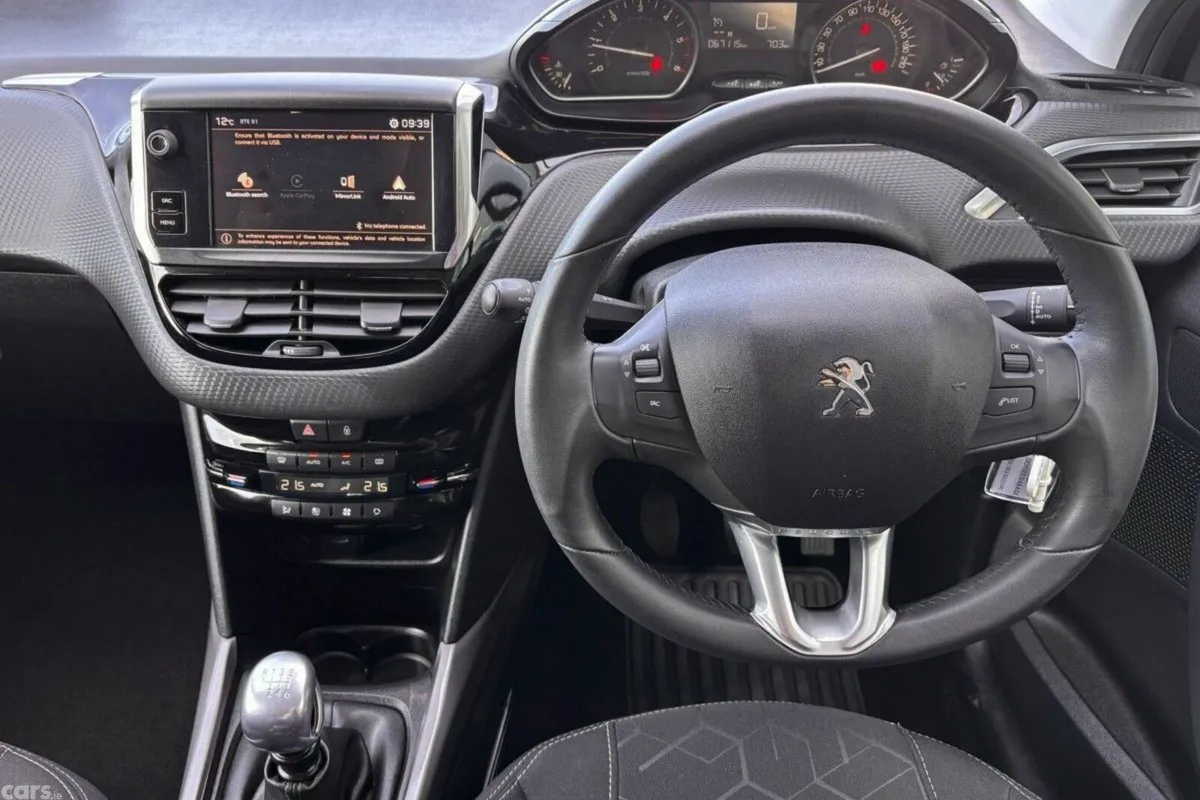 Peugeot 2008 SUV, Diesel, 2020, Black