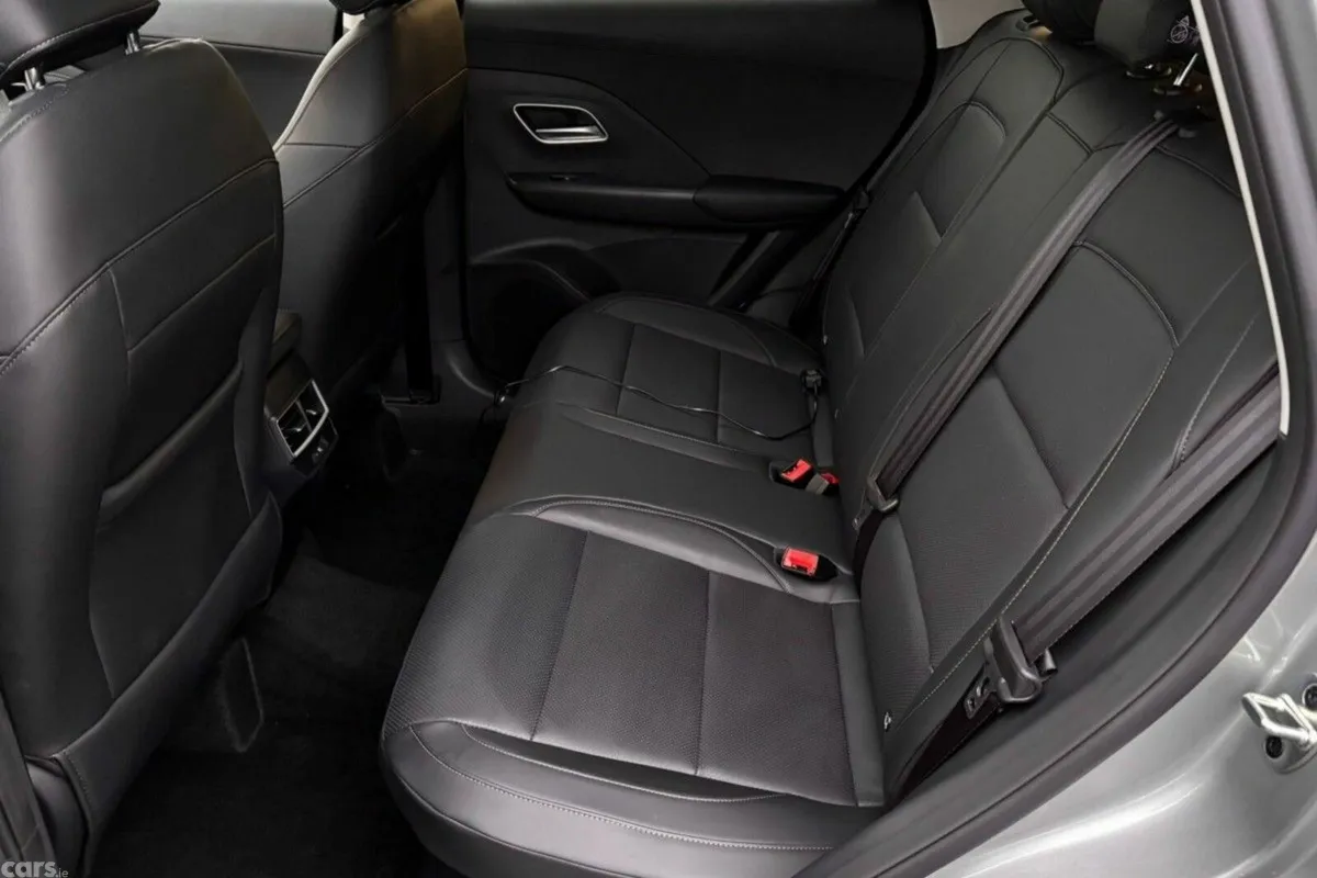 MG ZS SUV, Petrol Hybrid, 2027, Silver
