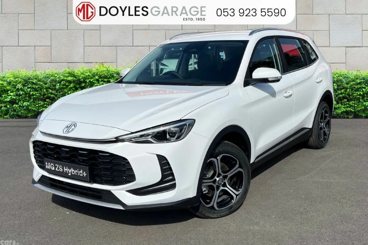 MG ZS SUV, Petrol Hybrid, 2027, White