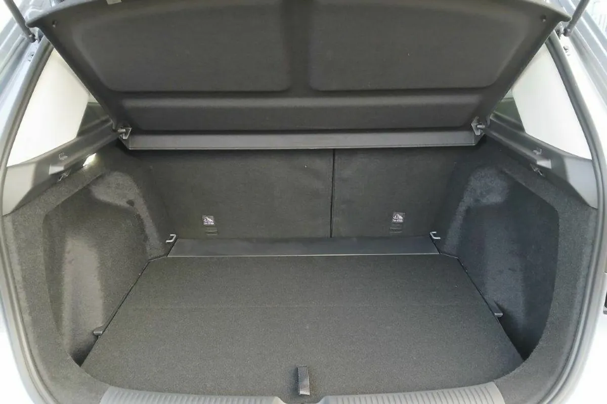 MG ZS SUV, Petrol Hybrid, 2027, Grey
