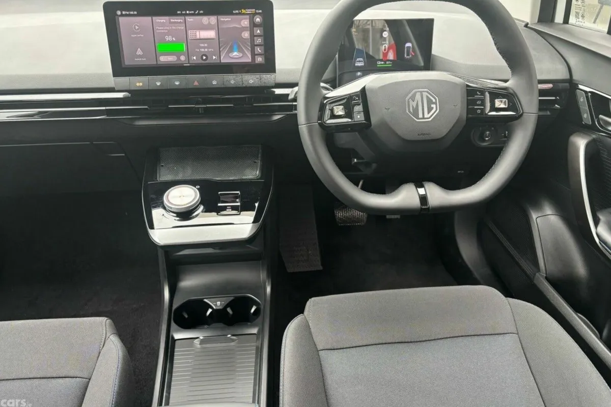 MG MG4 Hatchback, Electric, 2025, White