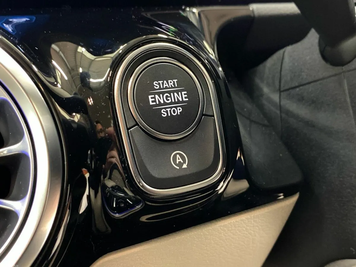 Mercedes-Benz GLA SUV, Diesel, 2026, Grey