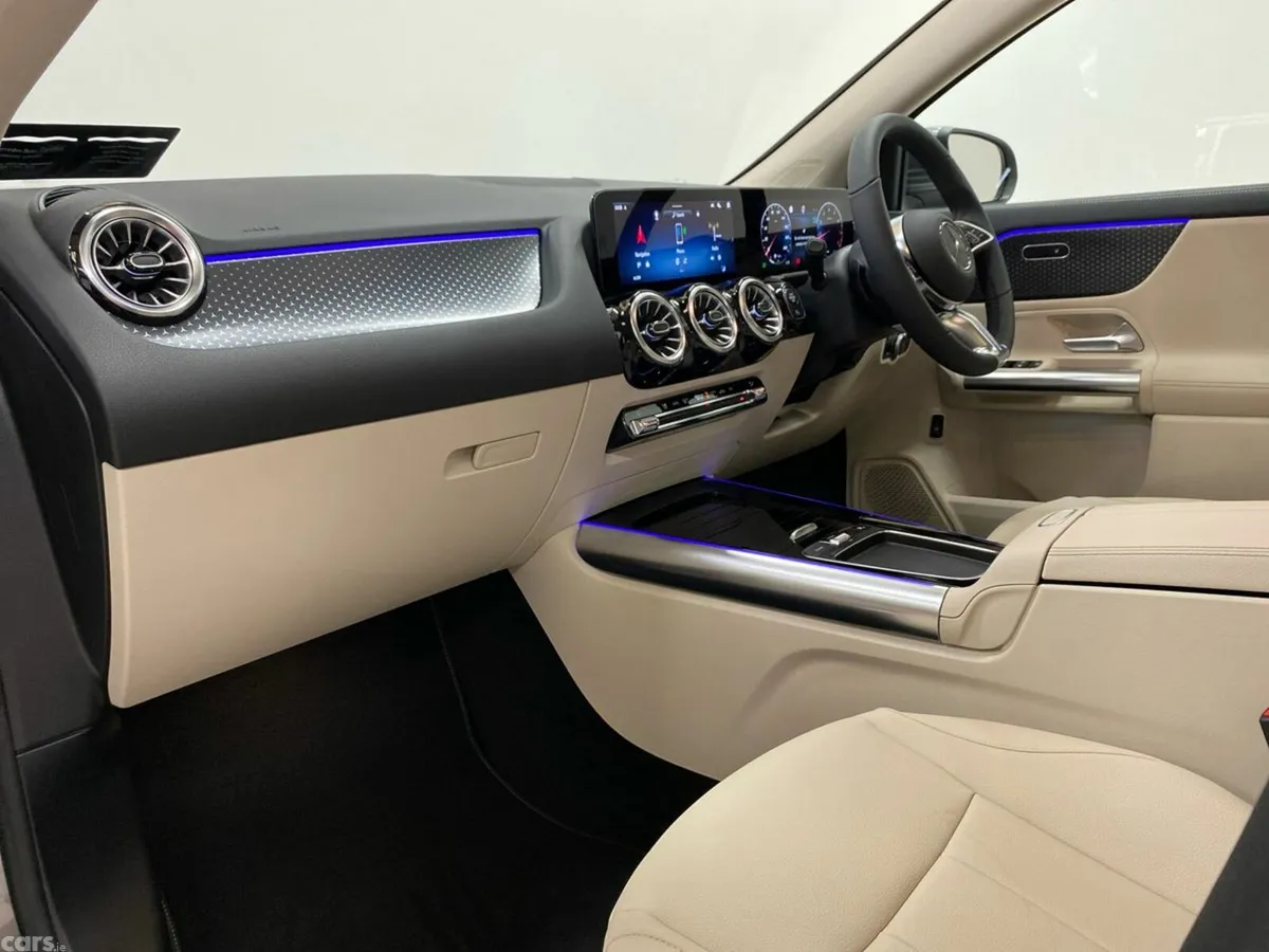 Mercedes-Benz GLA SUV, Diesel, 2026, Grey