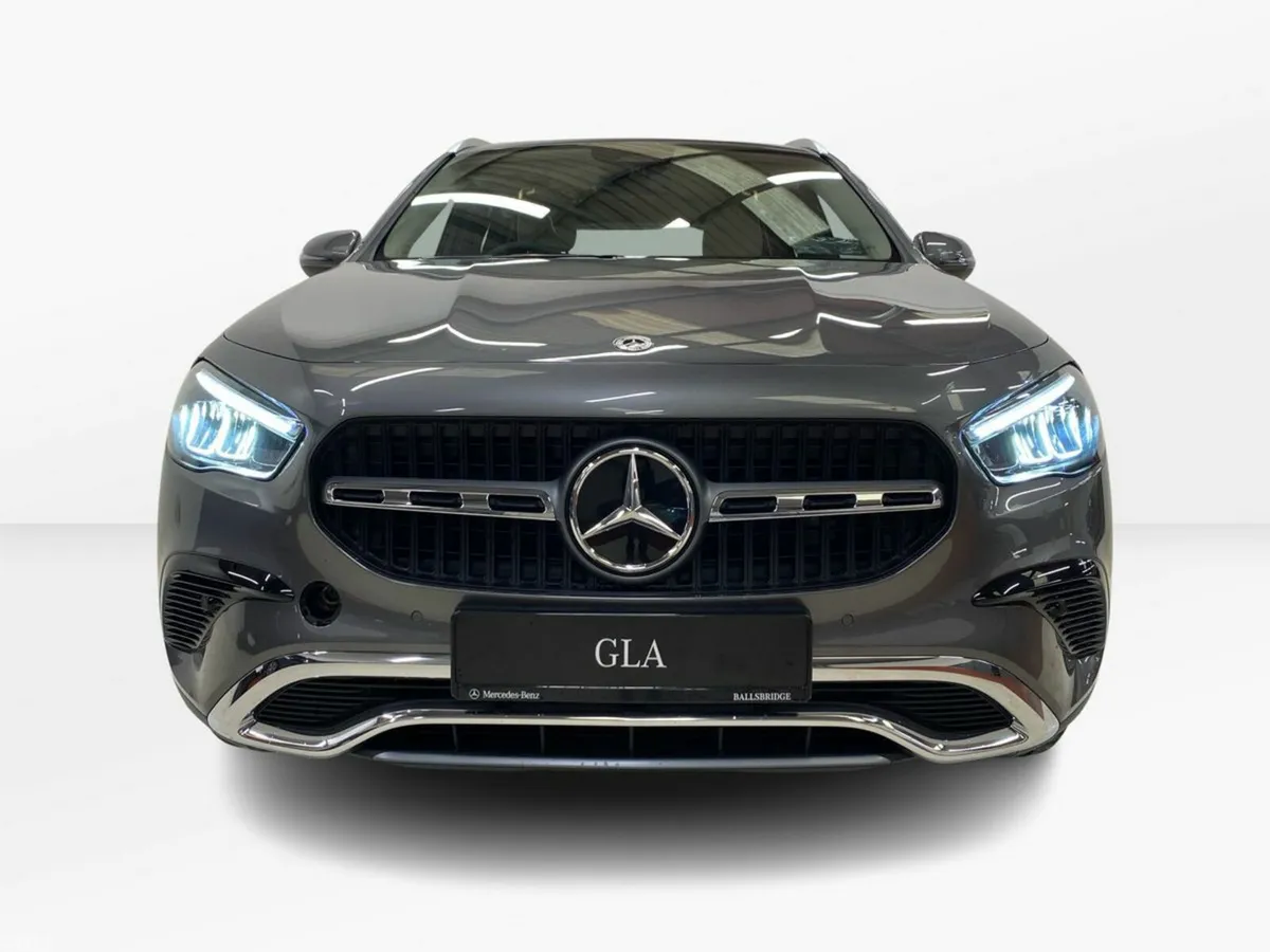 Mercedes-Benz GLA SUV, Diesel, 2026, Grey
