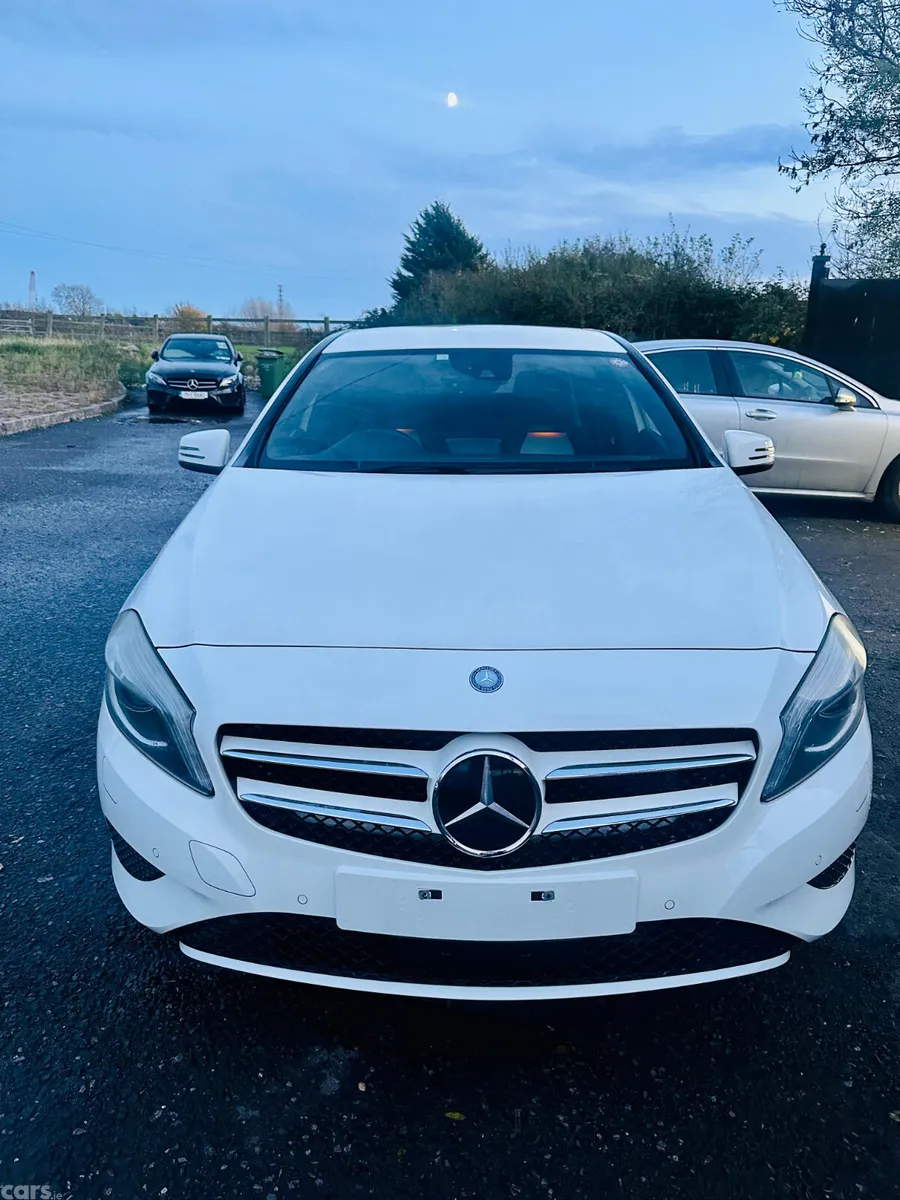 Mercedes-Benz A-Class Hatchback, Petrol, 2014, White