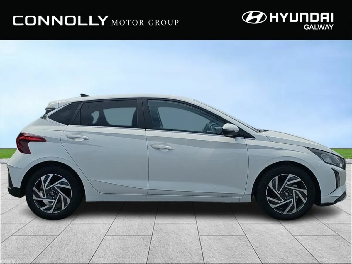 Hyundai i20 Hatchback, Petrol, 2026, White