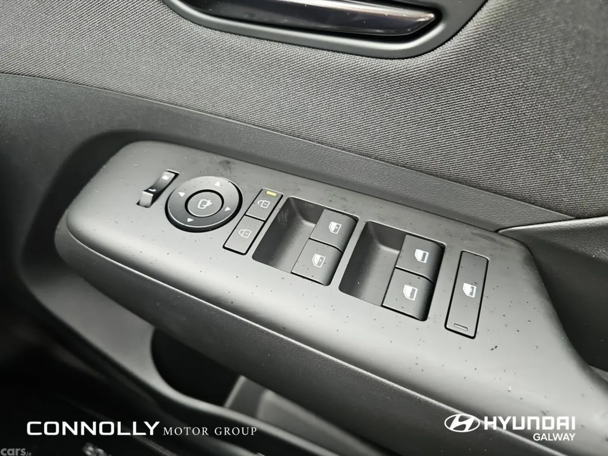 Hyundai KONA SUV, Petrol, 2026, White