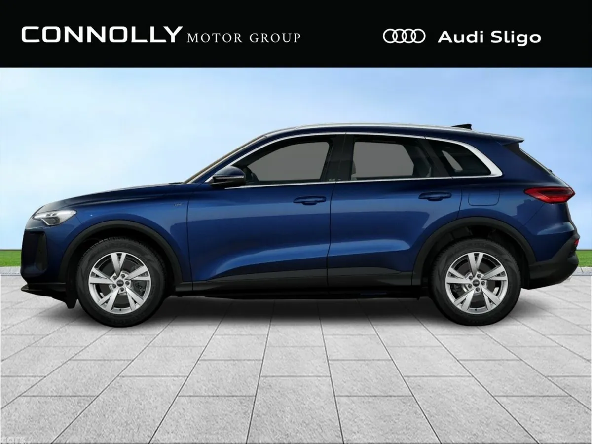 Audi Q5 SUV, Petrol Plug-in Hybrid, 2027, Blue