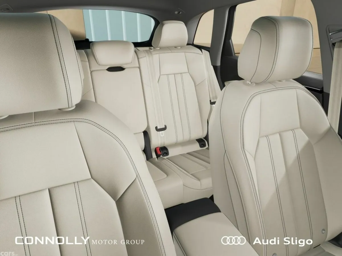 Audi Q5 SUV, Petrol Plug-in Hybrid, 2027, Blue