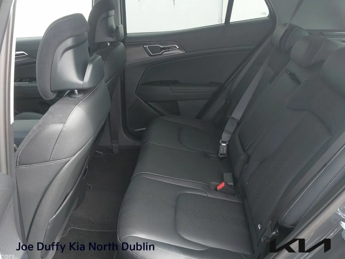 Kia Sportage SUV, Petrol Plug-in Hybrid, 2026, Black