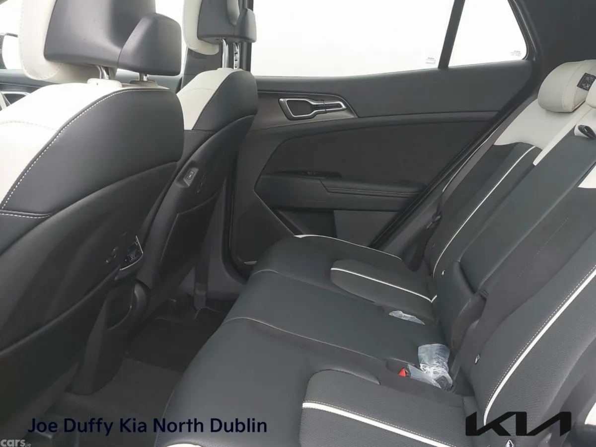 Kia Sportage SUV, Diesel Hybrid, 2026, Grey