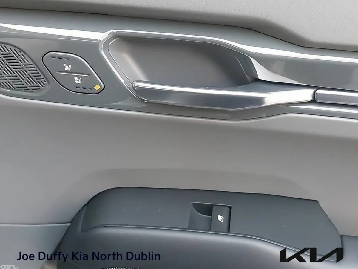 Kia EV9 MPV, Electric, 2026, Grey