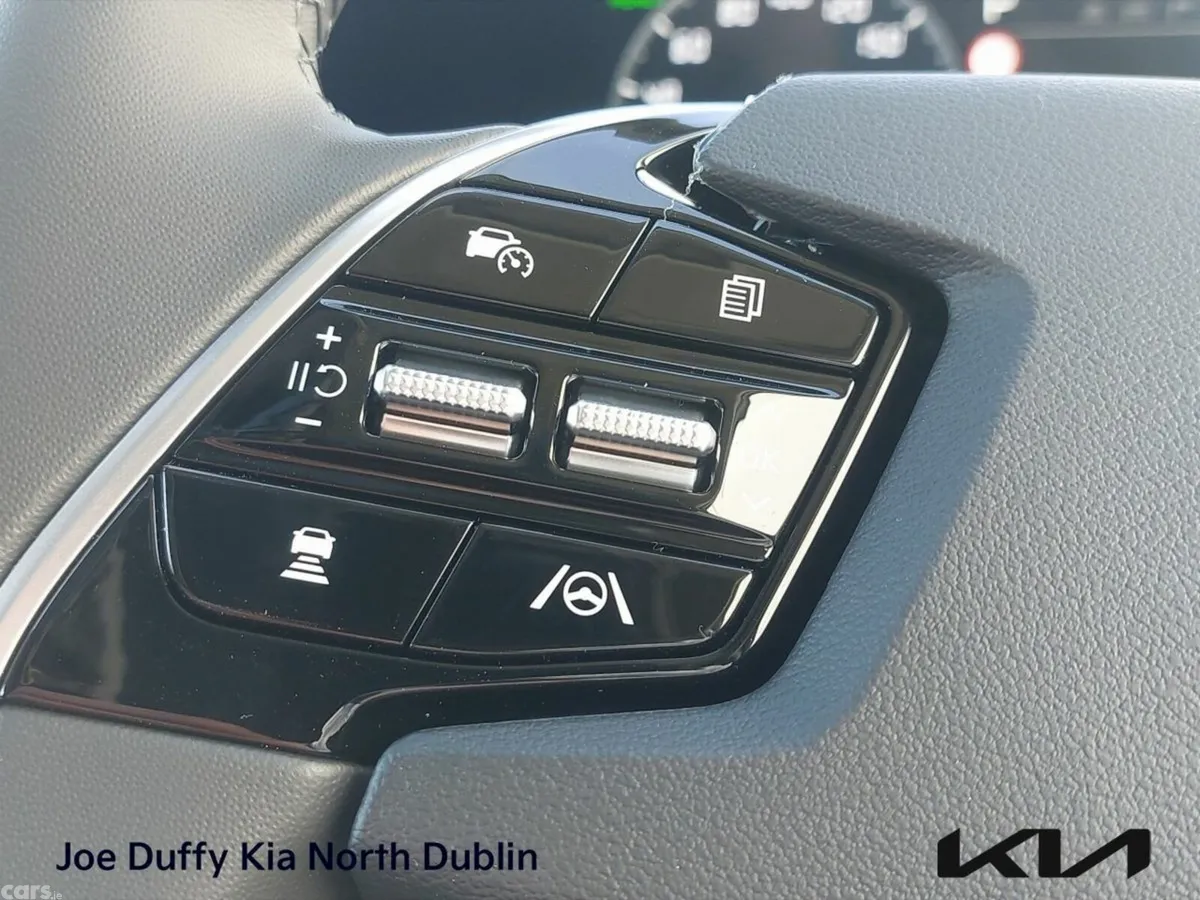 Kia Niro SUV, Petrol Plug-in Hybrid, 2026, White