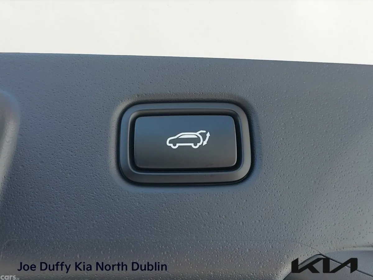 Kia Niro SUV, Petrol Plug-in Hybrid, 2026, White