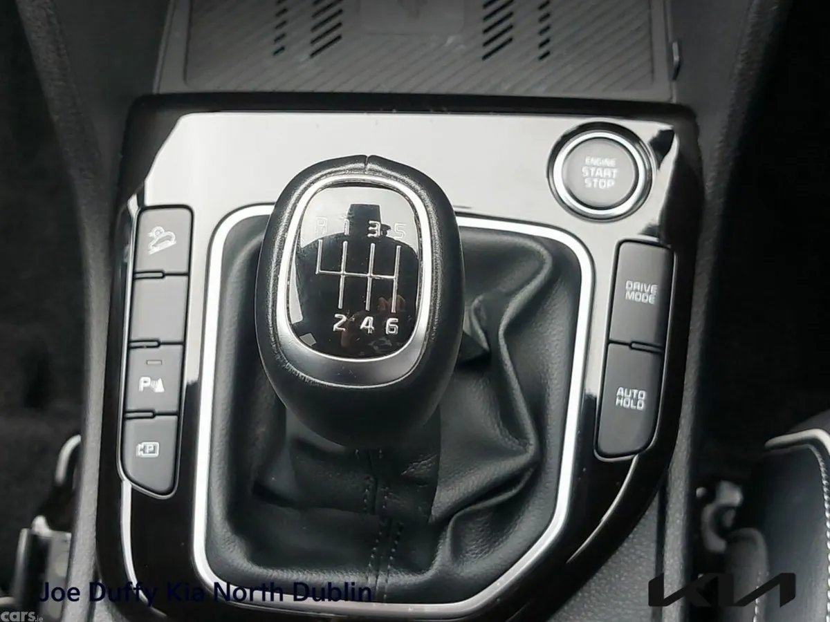 Kia Sportage SUV, Diesel Hybrid, 2024, Red
