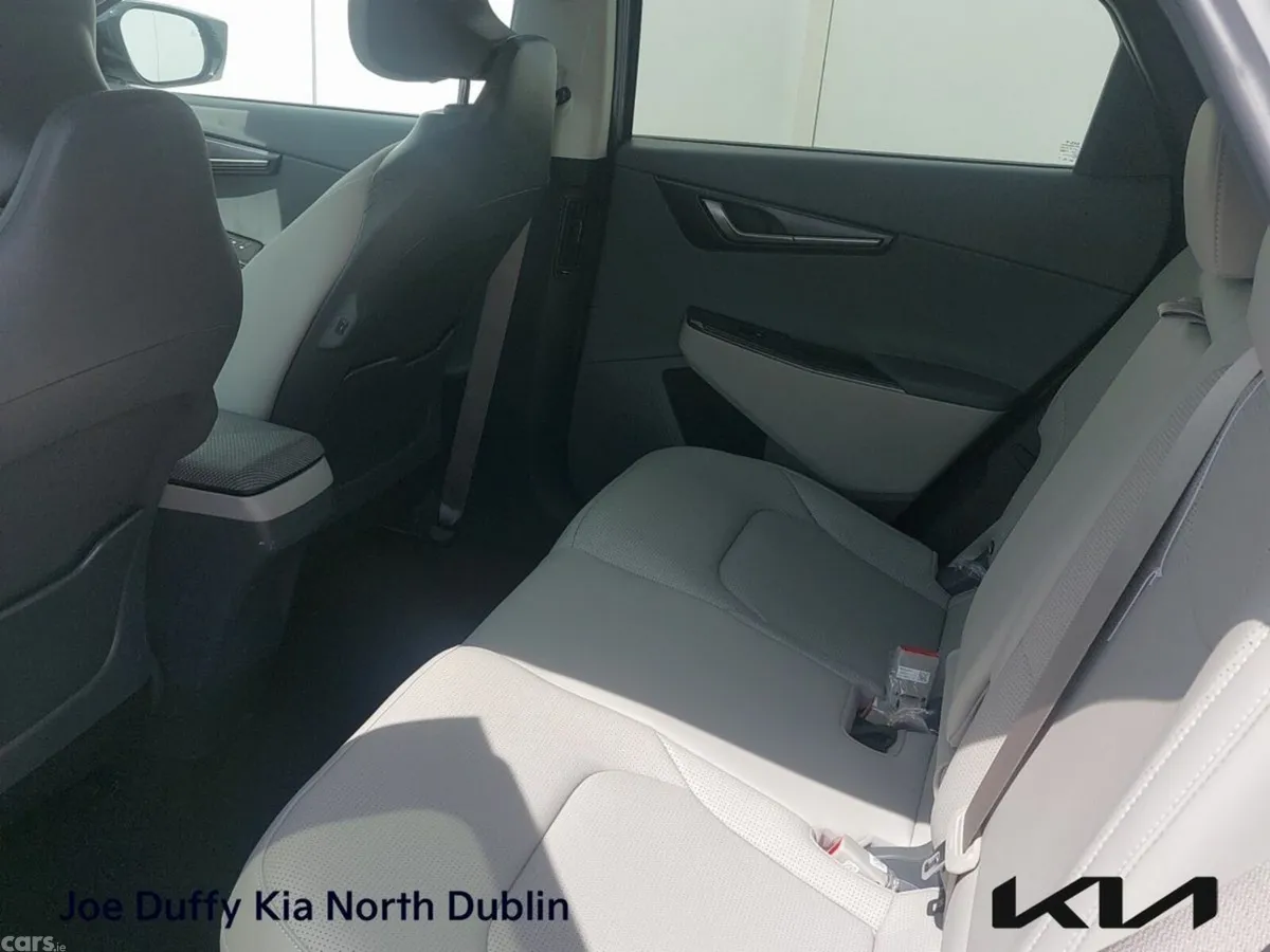 Kia EV6 MPV, Electric, 2026, Grey