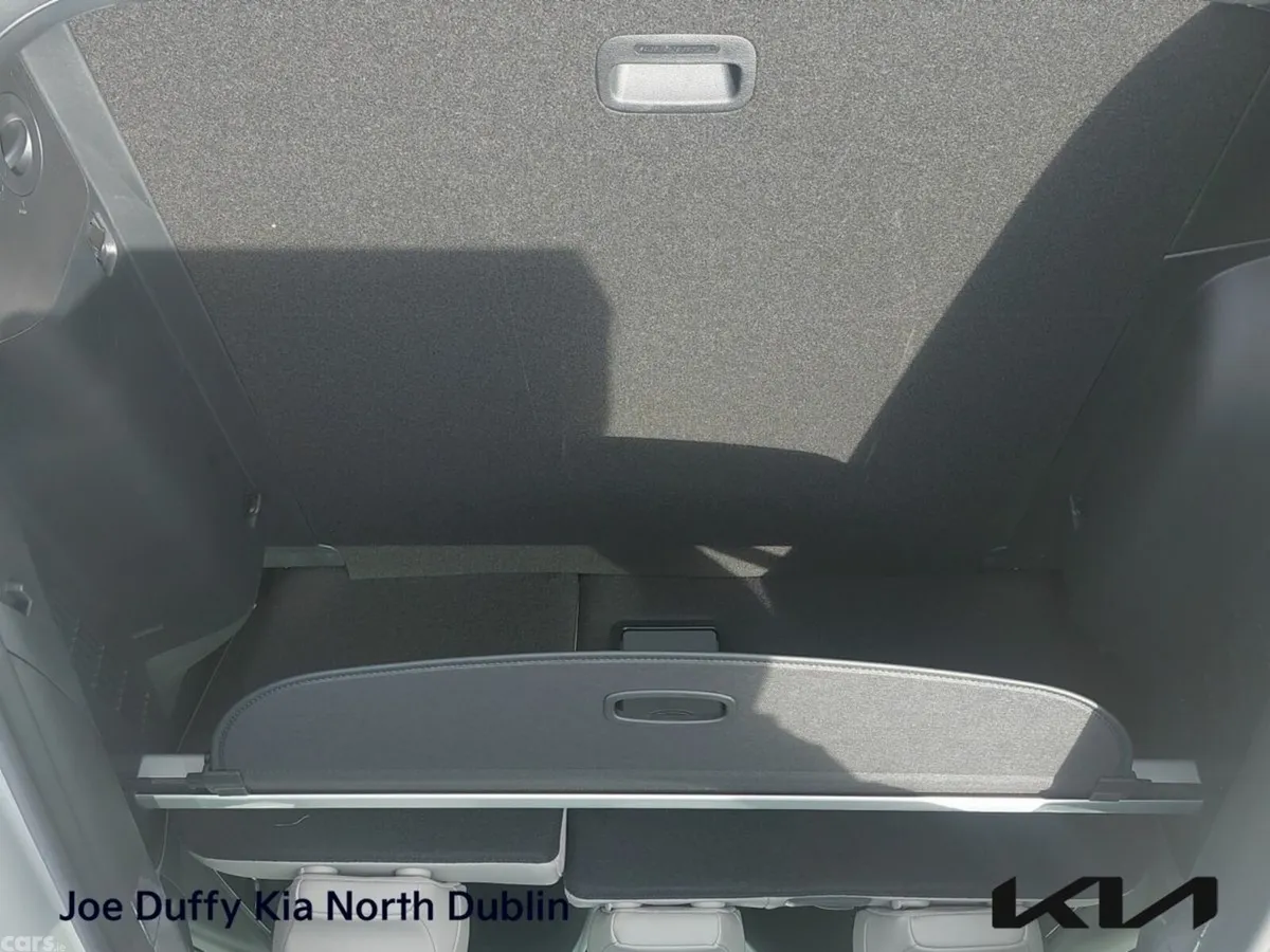 Kia EV6 MPV, Electric, 2026, Grey