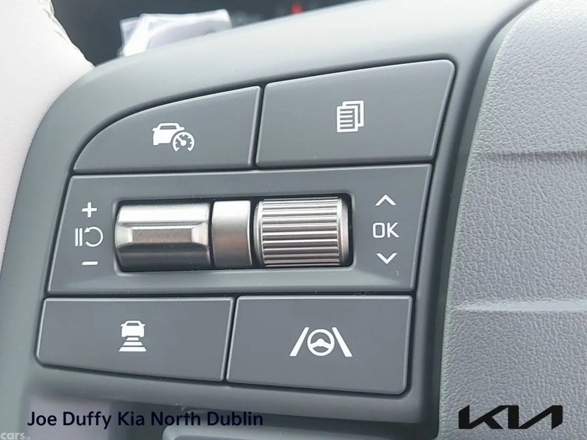 Kia EV6 MPV, Electric, 2026, Grey