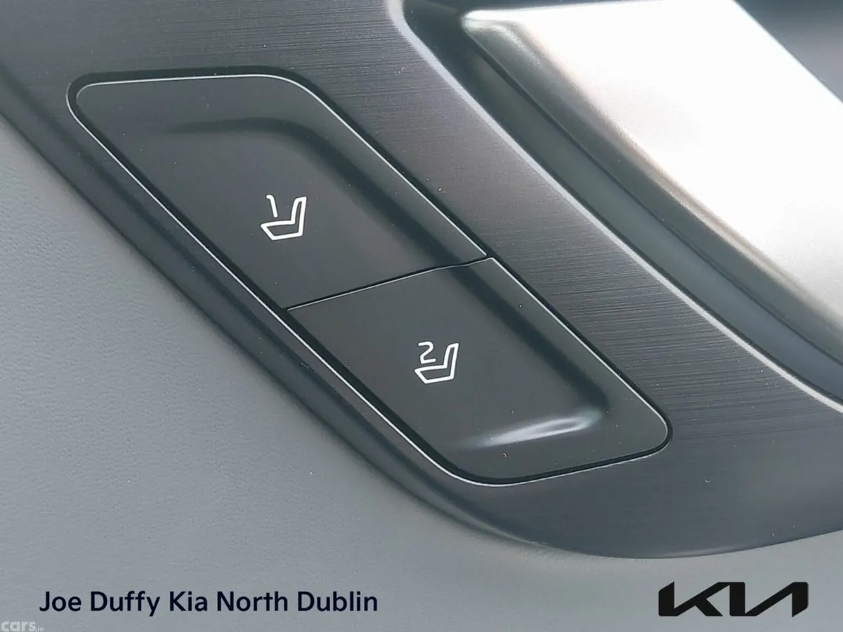 Kia EV6 MPV, Electric, 2026, Grey