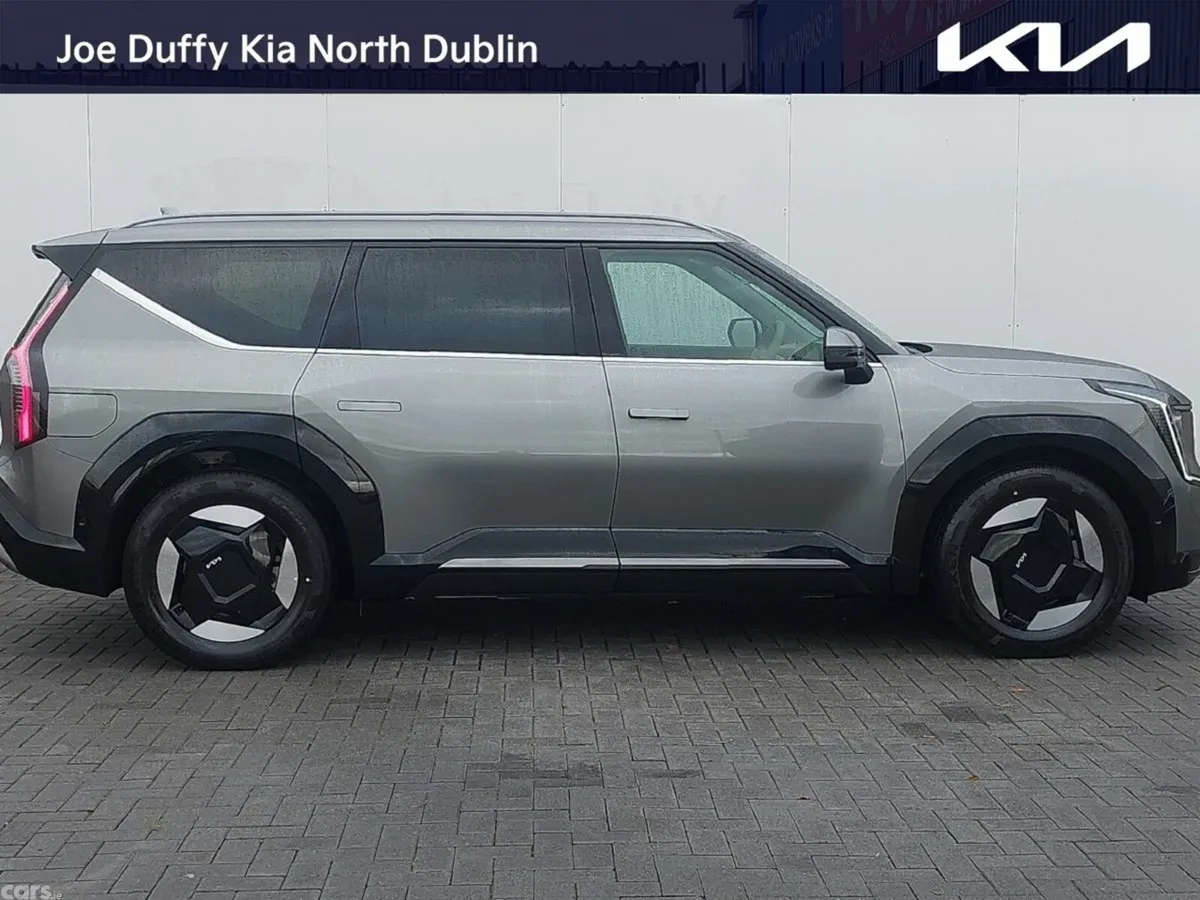 Kia EV9 SUV, Electric, 2026, Grey