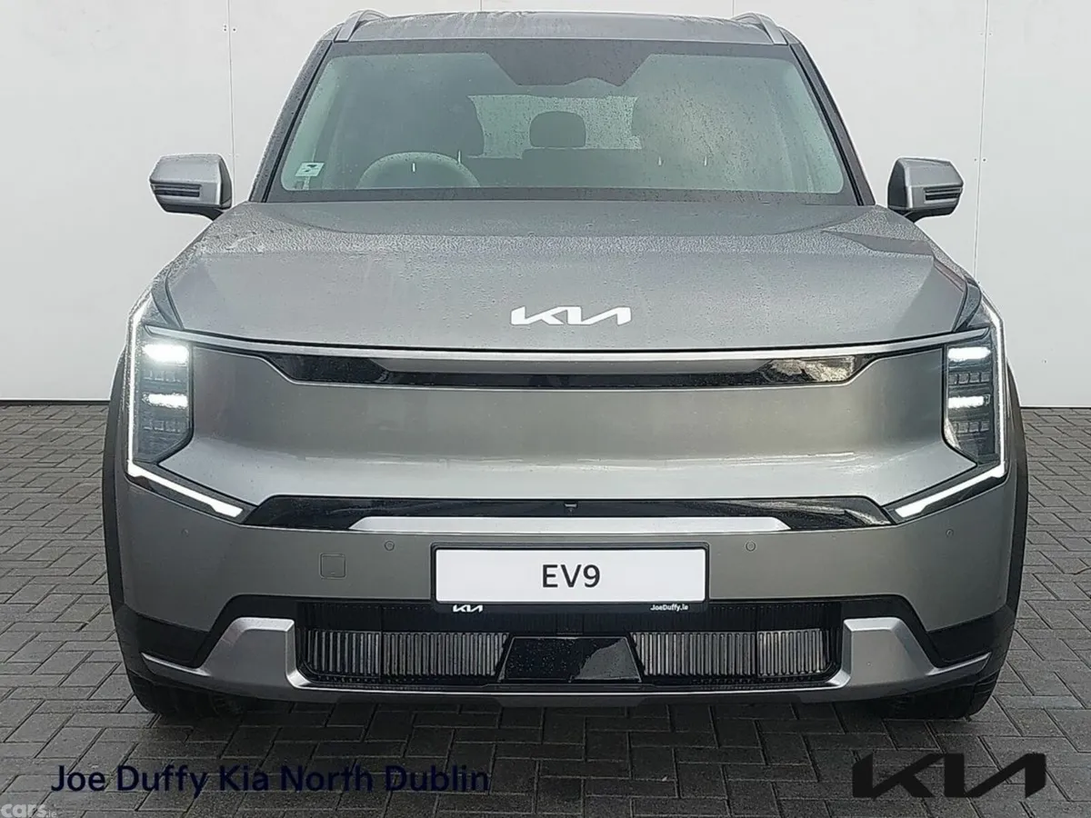 Kia EV9 SUV, Electric, 2026, Grey