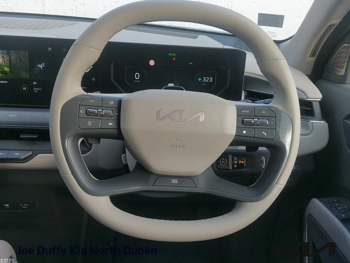 Kia EV9 SUV, Electric, 2026, Grey