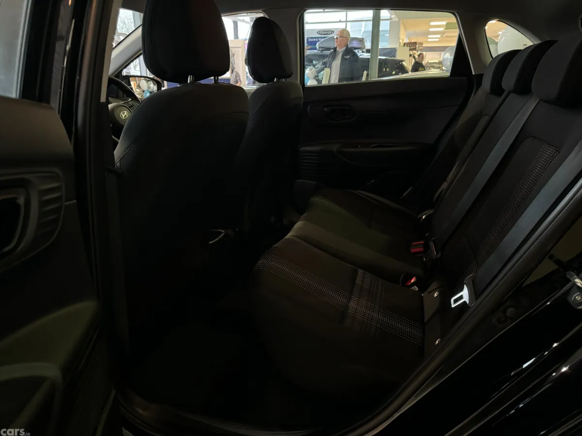 Hyundai i20 Hatchback, Petrol, 2027, Black