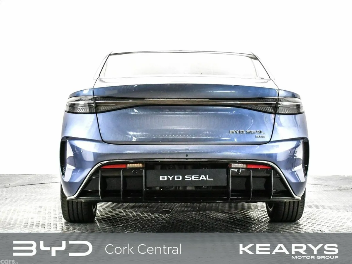 BYD SEAL SUV, Electric, 2027, Grey
