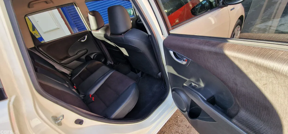 Honda Fit Hatchback, Petrol Hybrid, 2013, White