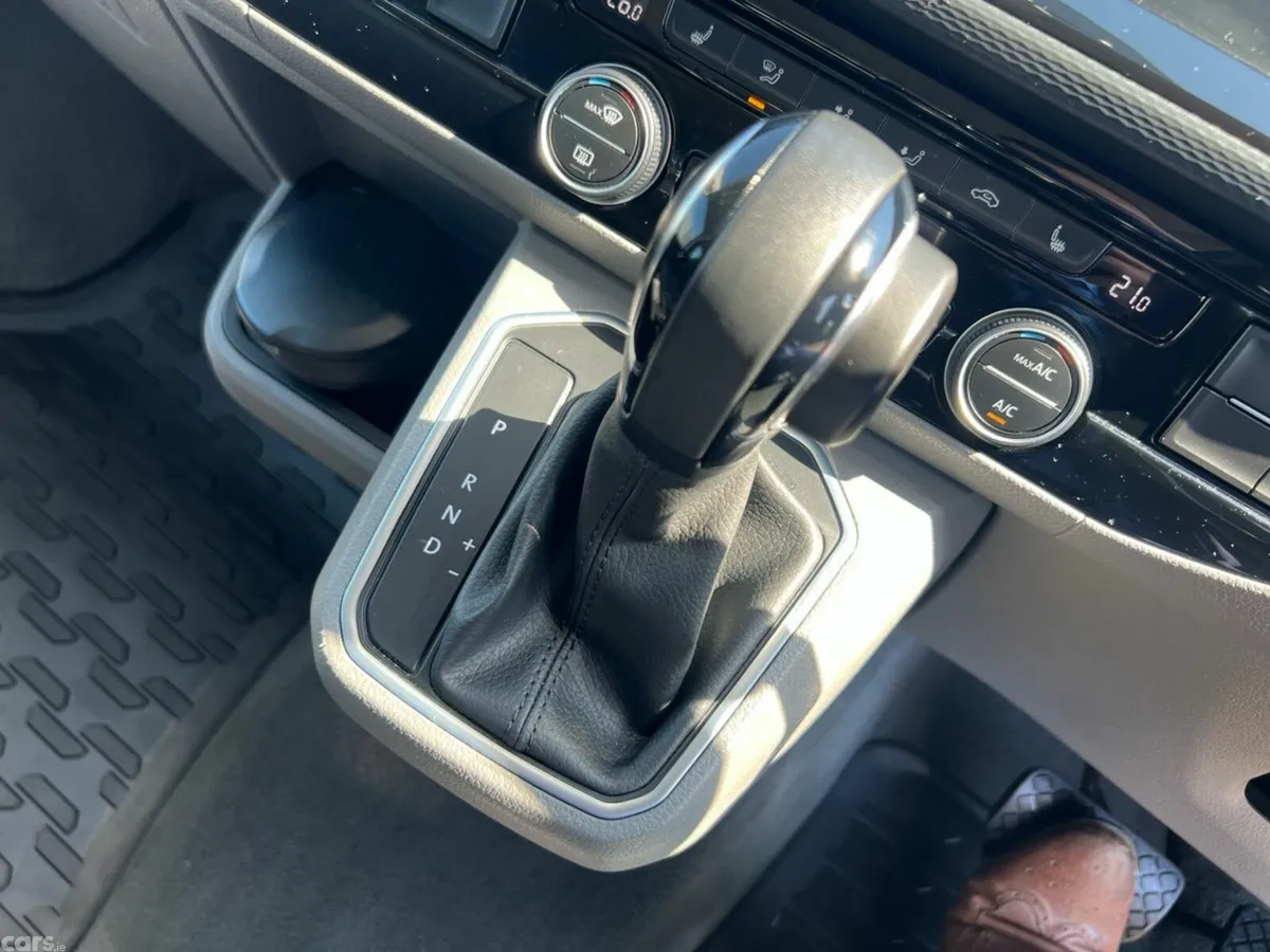 Volkswagen California MPV, Diesel, 2024, Grey