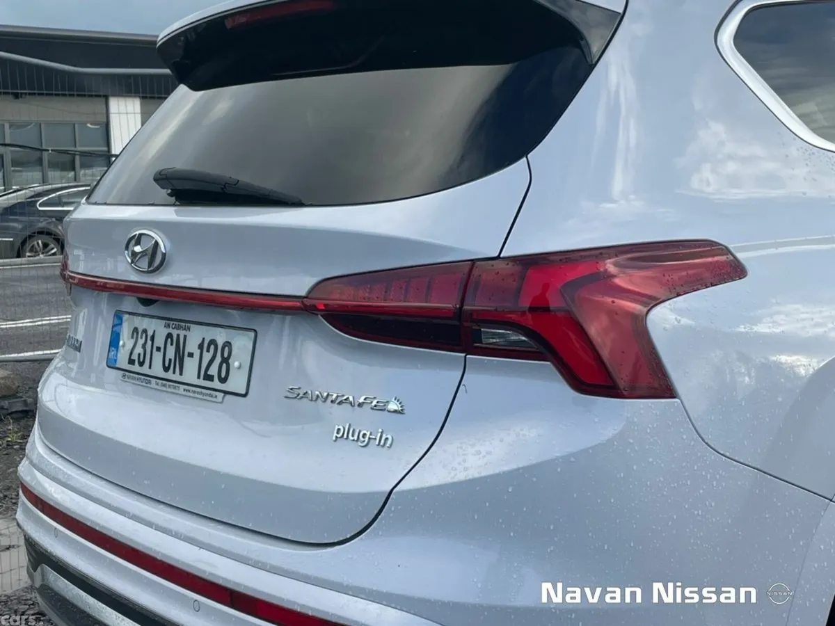 Hyundai Santa Fe SUV, Petrol Plug-in Hybrid, 2023, White