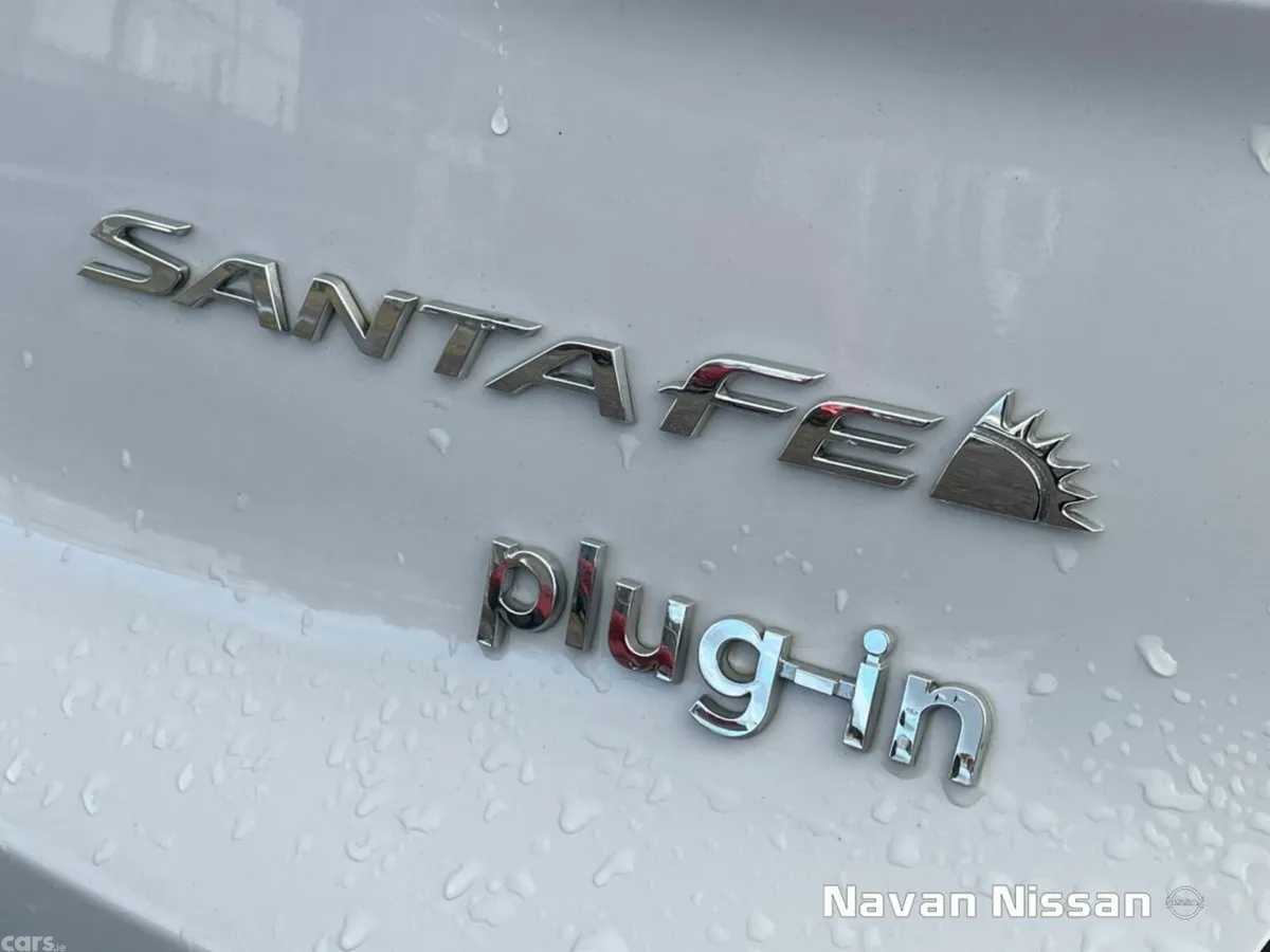 Hyundai Santa Fe SUV, Petrol Plug-in Hybrid, 2023, White