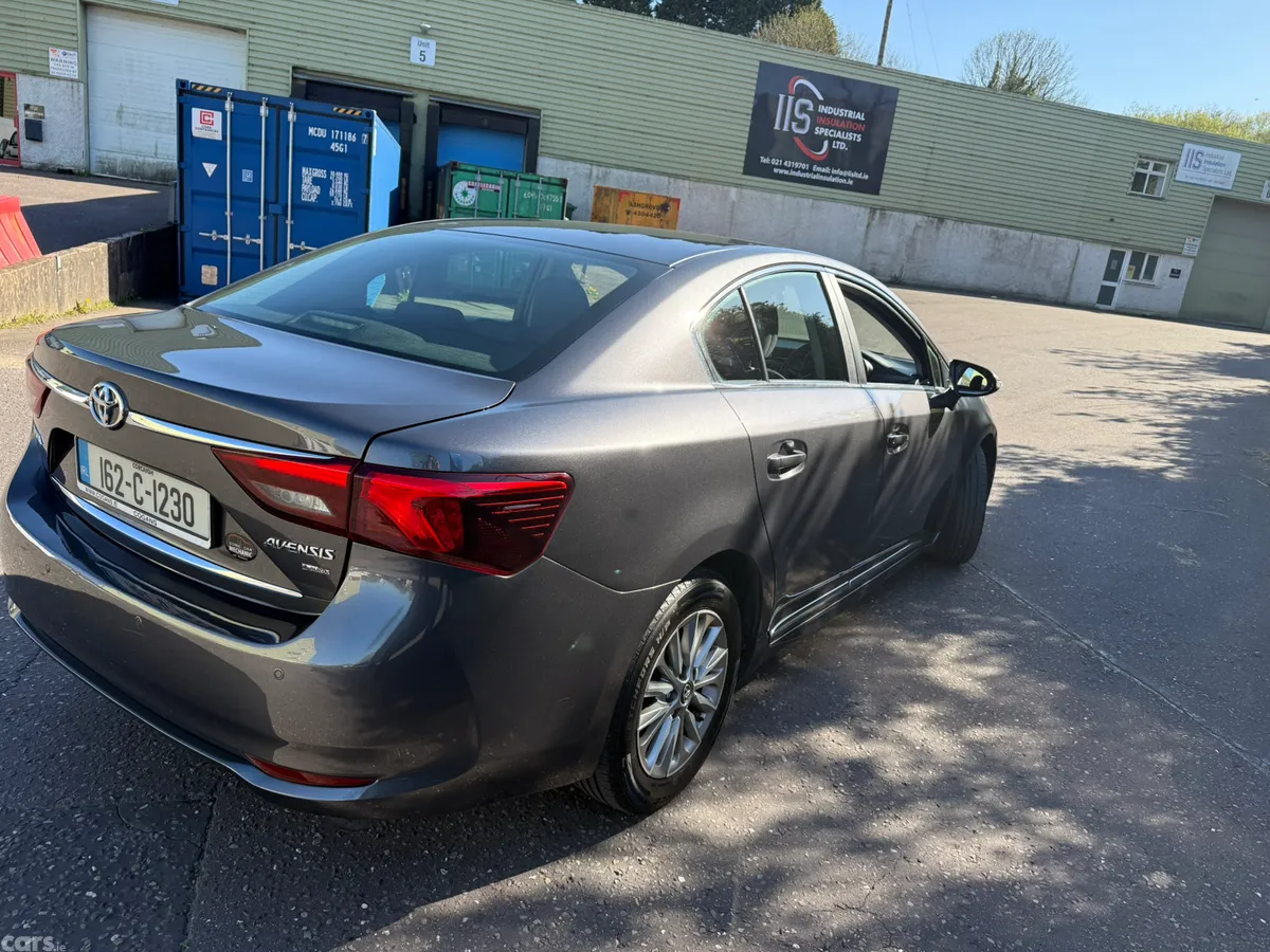 Toyota Avensis Saloon, Diesel, 2016, Grey