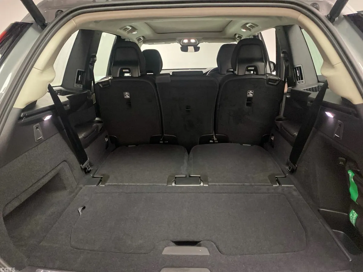 Volvo XC90 Hatchback, Electric, 2027, Grey