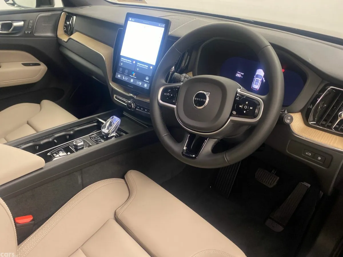 Volvo XC60 SUV, Petrol Plug-in Hybrid, 2026, Black