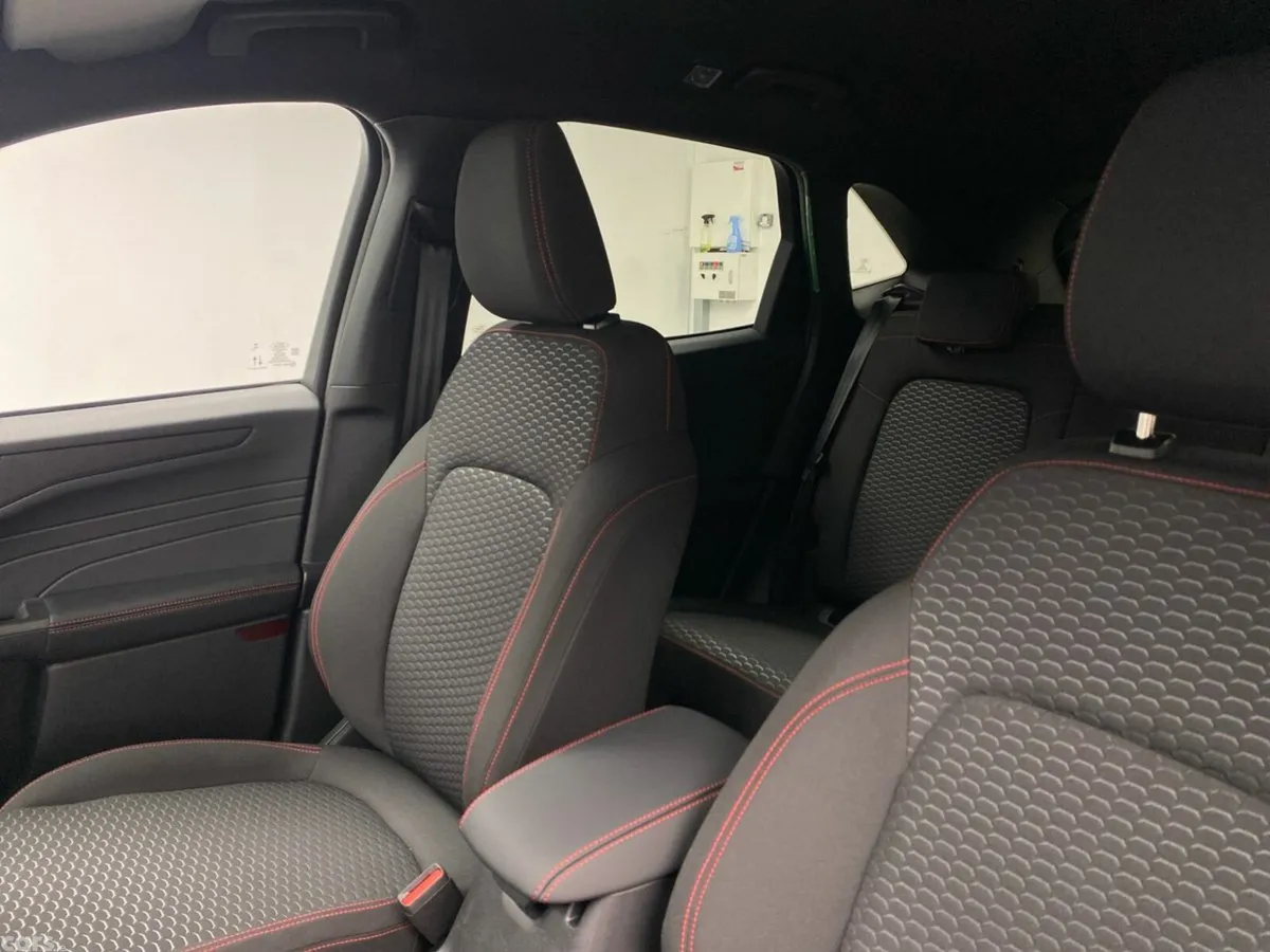Ford Kuga SUV, Petrol Hybrid, 2026, Blue
